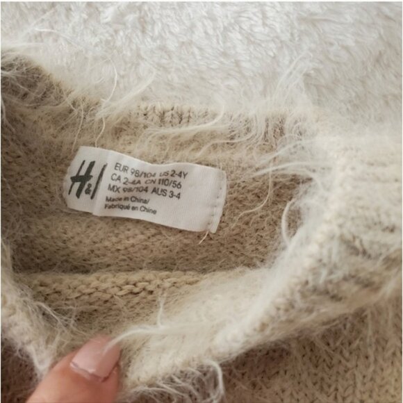 H&M Kids Fuzzy Eyelash Knit Cat Sweater 2-4Y - Picture 6 of 8